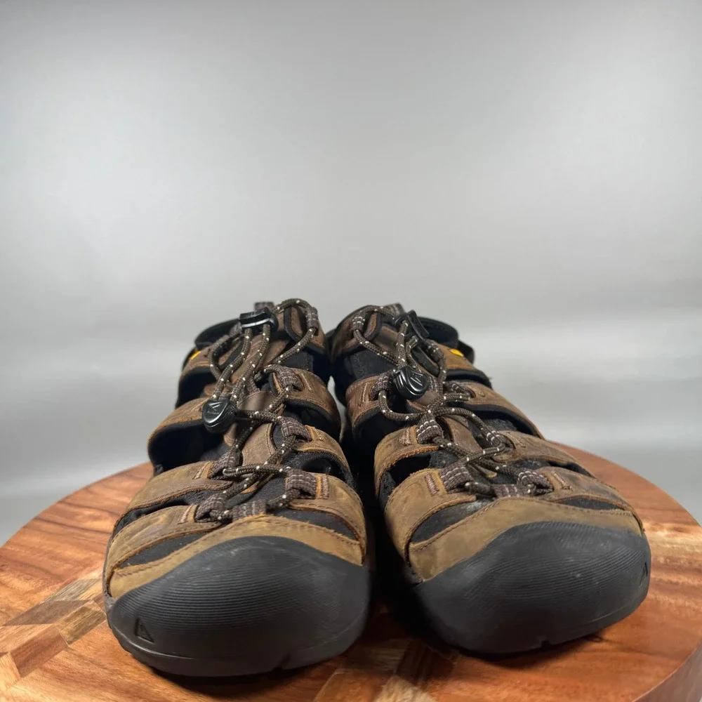 KEEN Arroyo II Mens 10 Hiking Sandals Waterproof Leather Bison Black 1022427